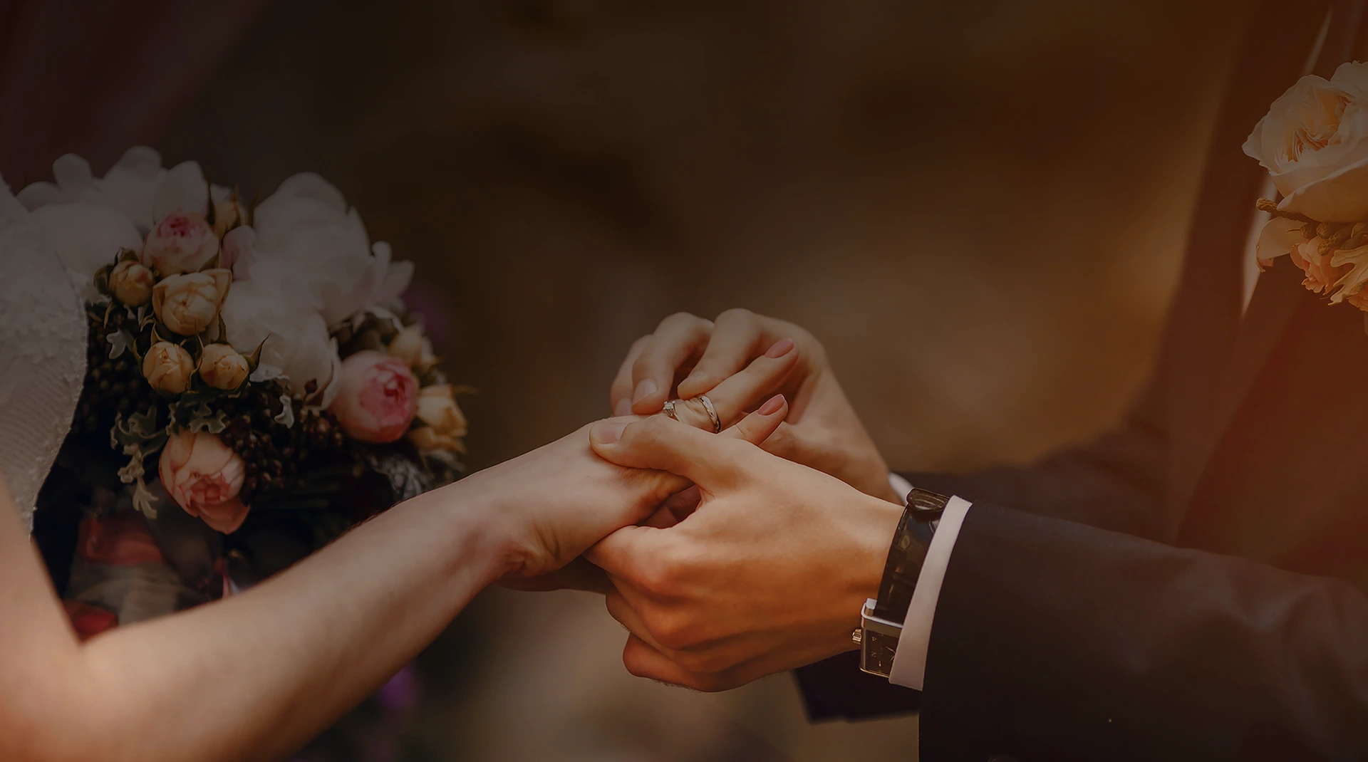 .scrolling-down #logo img { height: auto; }